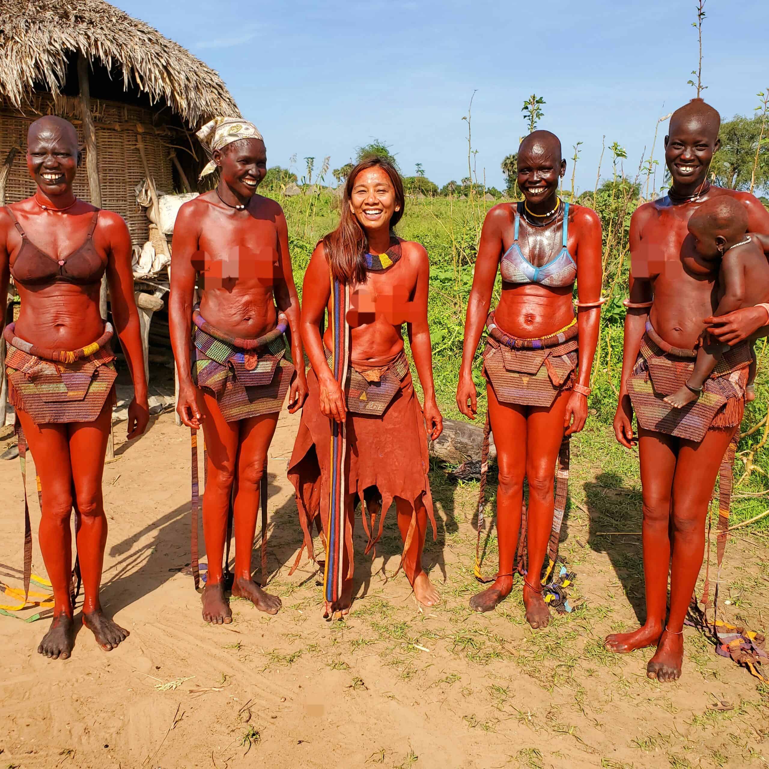 Mundari women